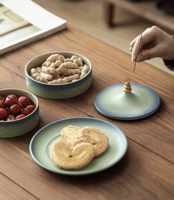 Temple of Heaven Shaped Ceramic Fruit Plate - Image 2